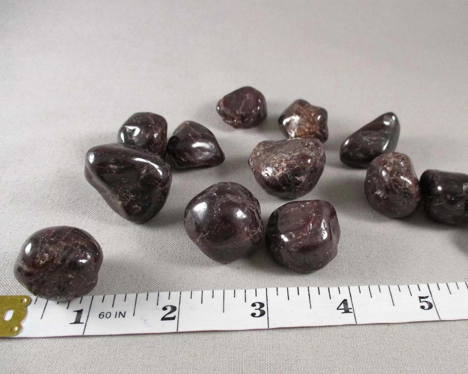 Garnet Polished Stones 2pcs J072**