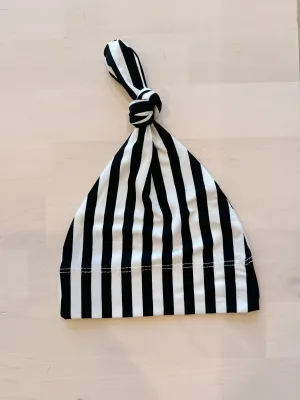 Knotted Hat - BLACK AND WHITE STRIPE